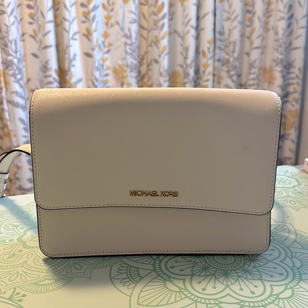 MICHAEL KORS CROSS BODY